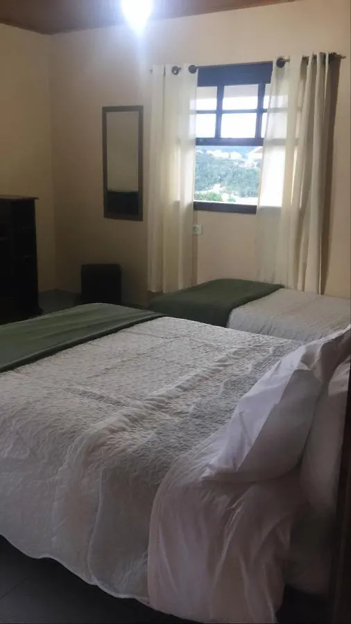 Bed & Breakfast Altavista Suites Campos do Jordão