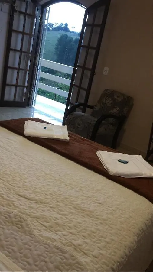 Bed & Breakfast Altavista Suites Campos do Jordão Brasilien